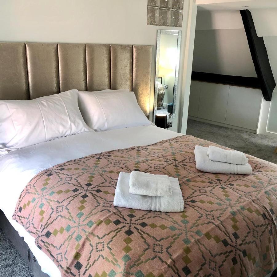 ブレコン Mount Street House Bed & Breakfast エクステリア 写真