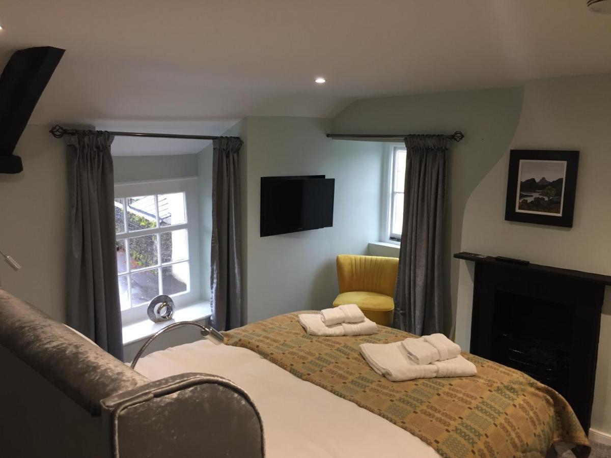 ブレコン Mount Street House Bed & Breakfast エクステリア 写真
