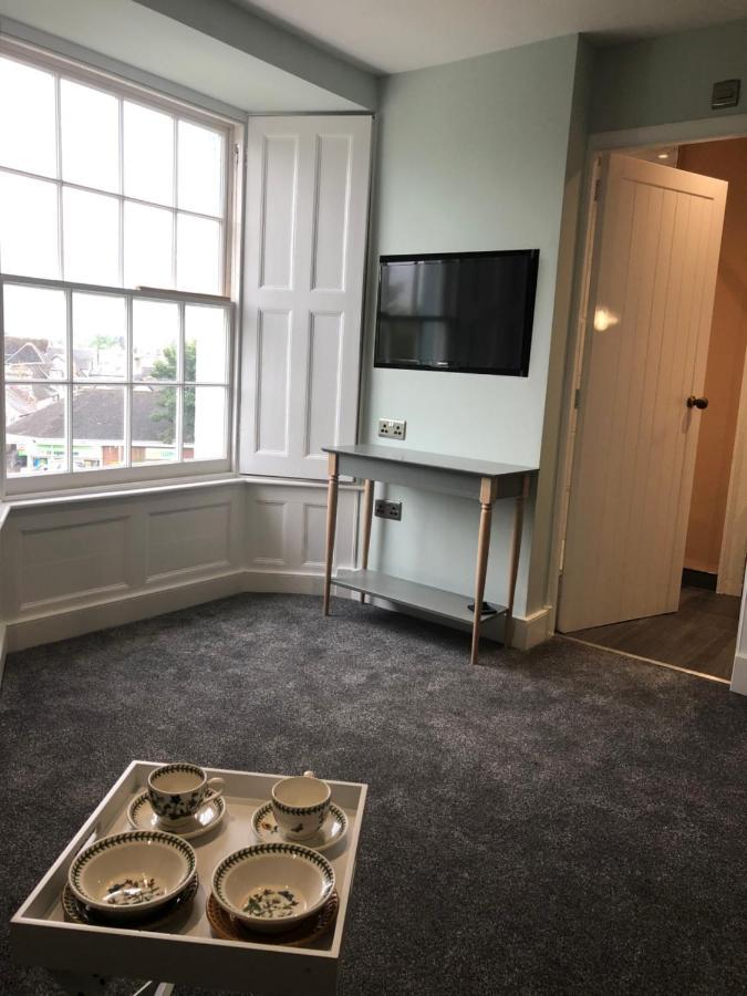 ブレコン Mount Street House Bed & Breakfast エクステリア 写真